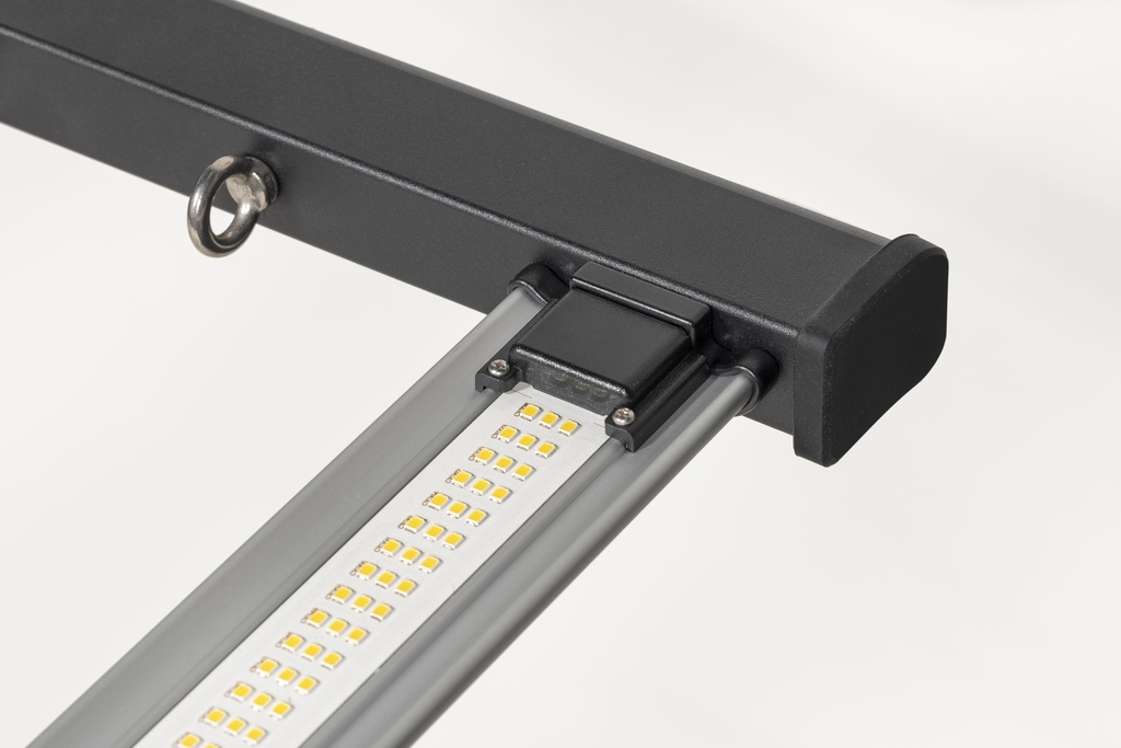 Spektra-Master-720W-LED-fixture-1-1.jpg